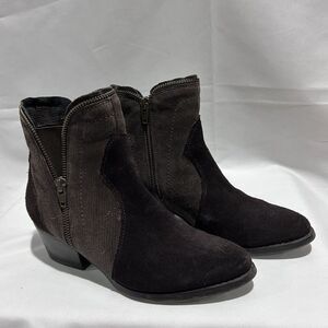 Vaneli‎ Cowboy Ankle Booties Sz 5 Brown Suede Western Side Zip Biker Boots Rodeo